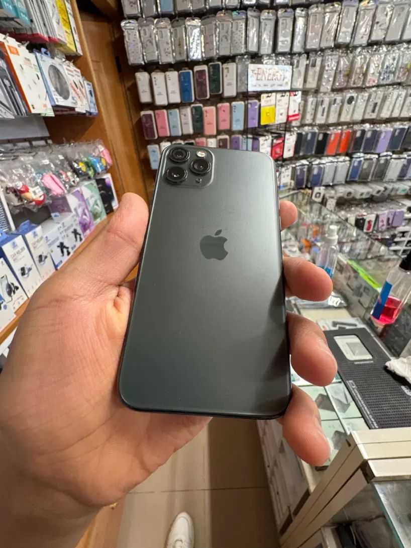 اپل iPhone 11 Pro با حافظهٔ ۲۵۶ گیگابایت|موبایل|مشهد, ده دی|دیوار
