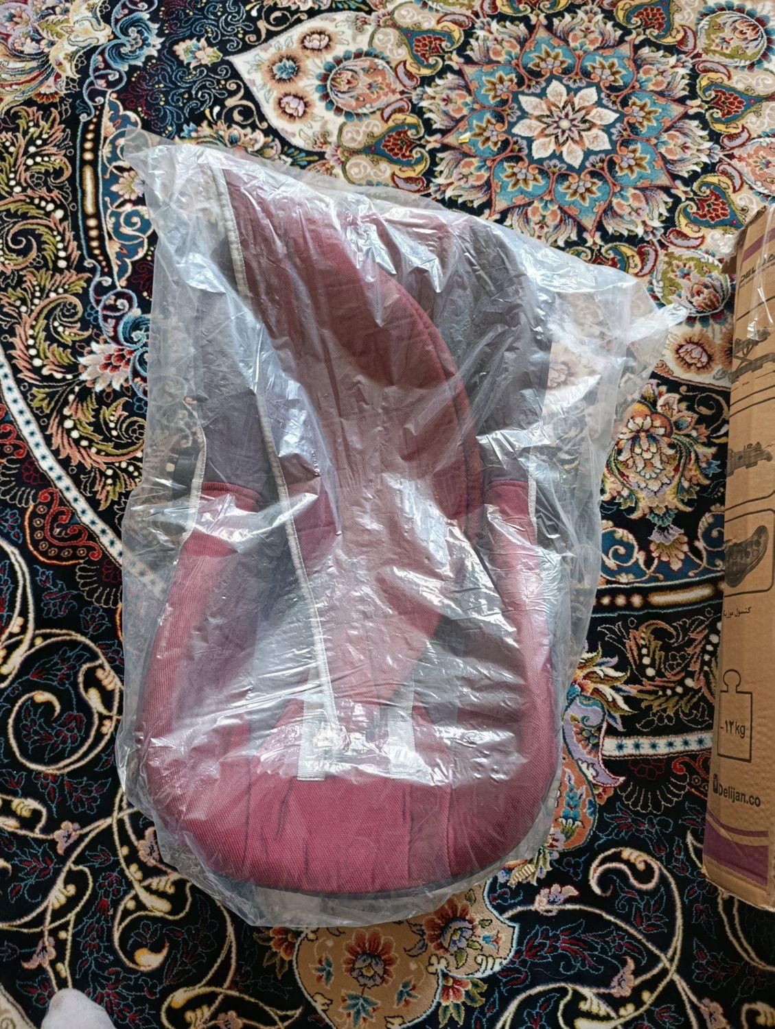 روروعک صندلی غذا کریربازدیدمبارکه|کالسکه و لوازم جانبی|اصفهان, بهارستان (مخابرات)|دیوار