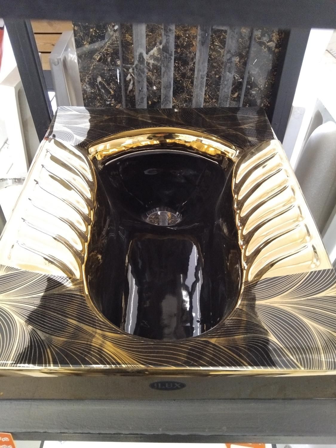 انواع کاسه توالت ایرانی در رنگ و ابعاد مختلف|لوازم سرویس بهداشتی|رشت, حومه رشت|دیوار