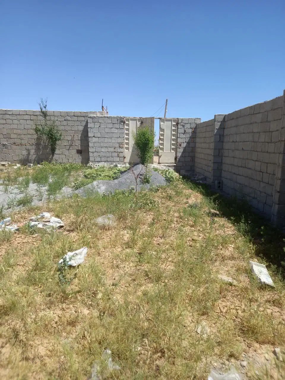 زمین ۴ دیواری  مسکونی باغی۴۰۰ متری چادگون|فروش زمین و ملک کلنگی|چادگان, |دیوار