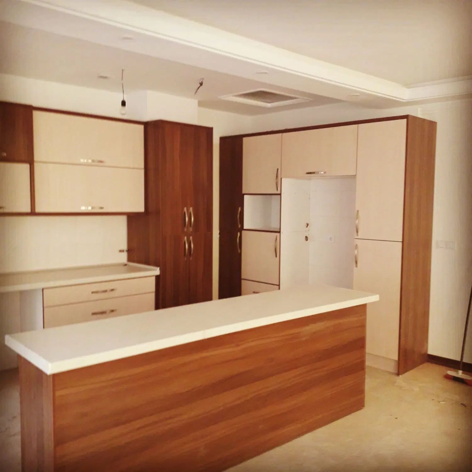 پارتیشن بندی وکابینت کاری پذیرفته میشود|خدمات پیشه و مهارت|تهران, ایوانک|دیوار