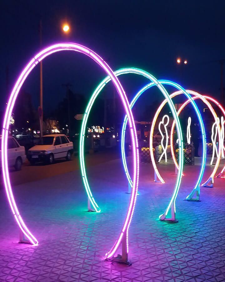 آذین بندی و ریسه کشی سرزمین ریسه|ریسه و چراغ تزئینی|شیراز, فخرآباد (دروازه کازرون)|دیوار