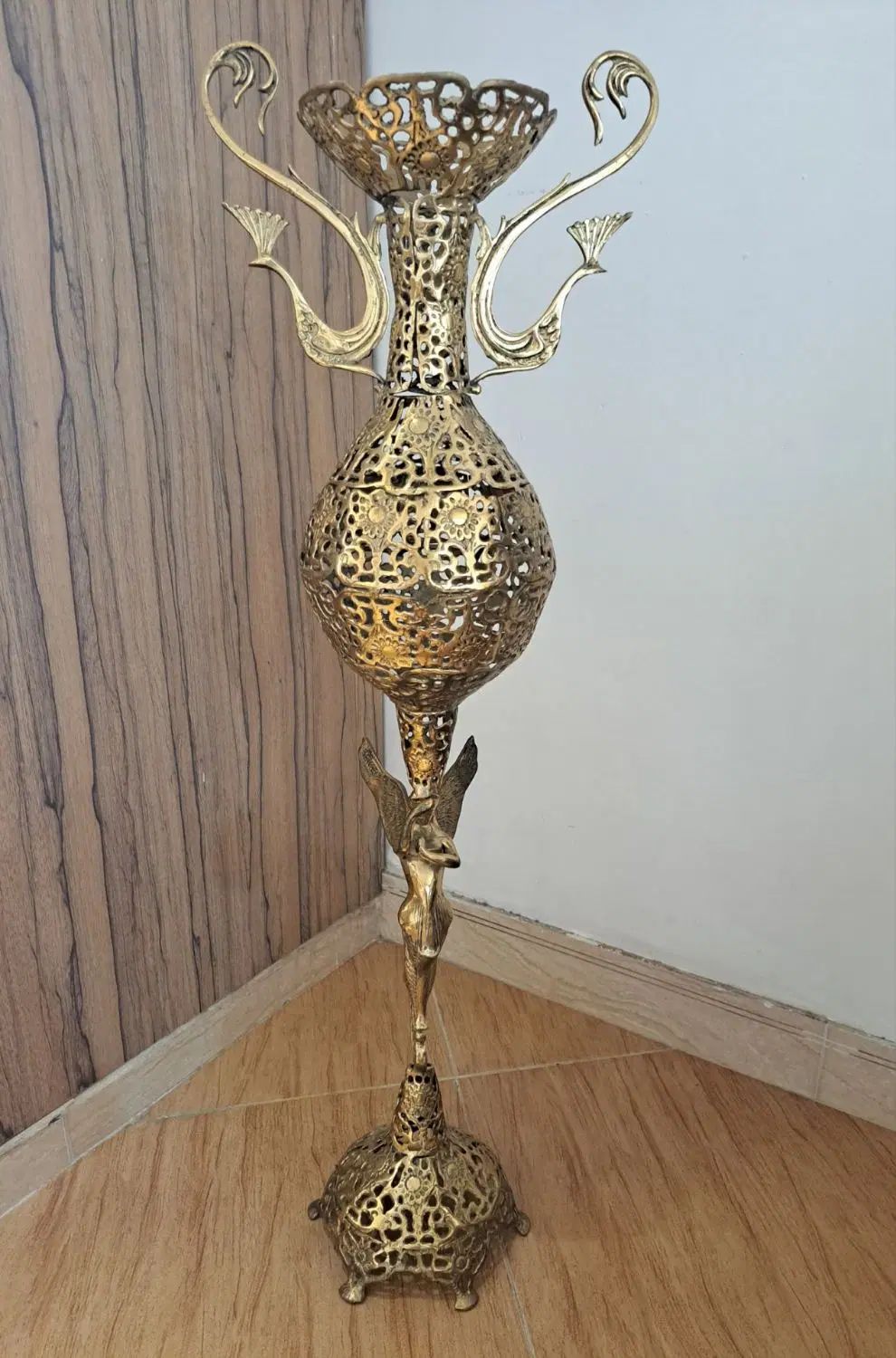 گلدان و دیوارکوب برنجی|صنایع دستی و سایر لوازم تزئینی|تهران, یافت آباد جنوبی|دیوار