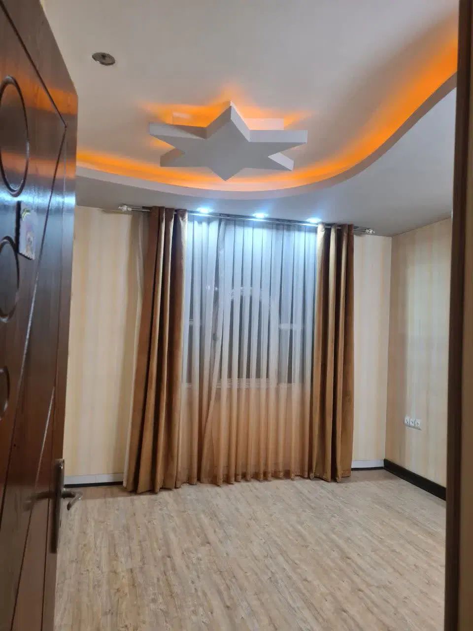 اجاره آپارتمان دوخوابه/ 100متری/ خوش نقشه/ صفائیه|اجارهٔ آپارتمان|اصفهان, طامه|دیوار