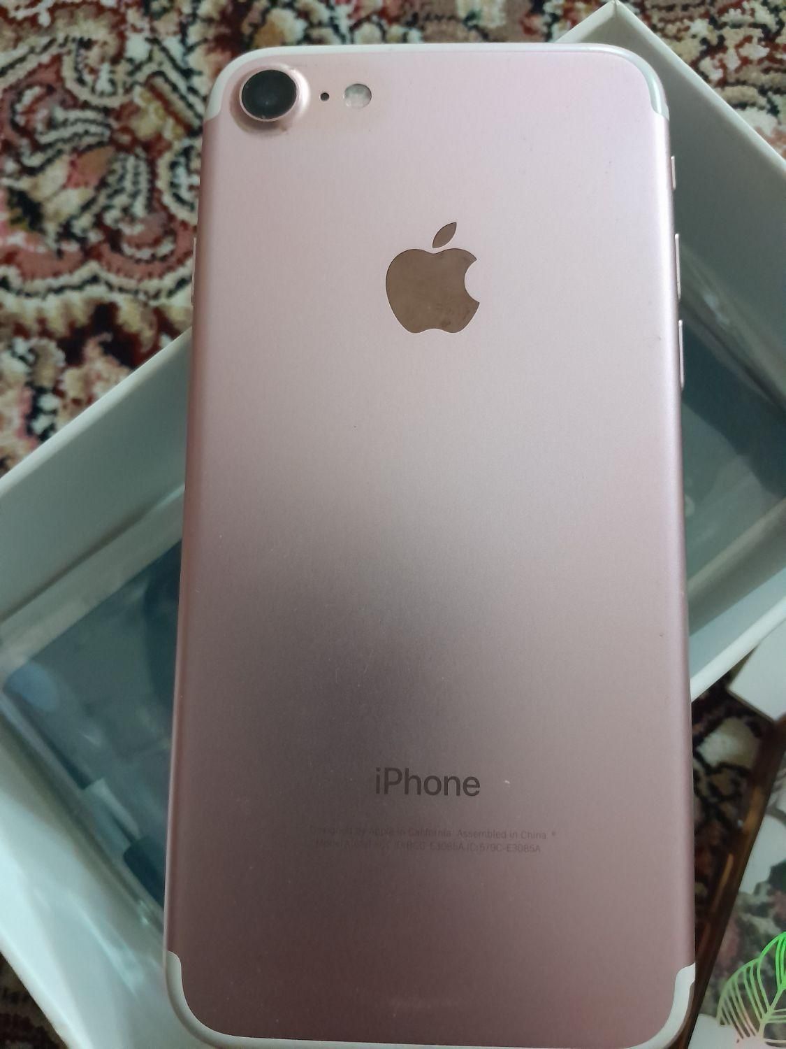 اپل iPhone 7 با حافظهٔ ۱۲۸ گیگابایت|موبایل|تهران, وردآورد|دیوار