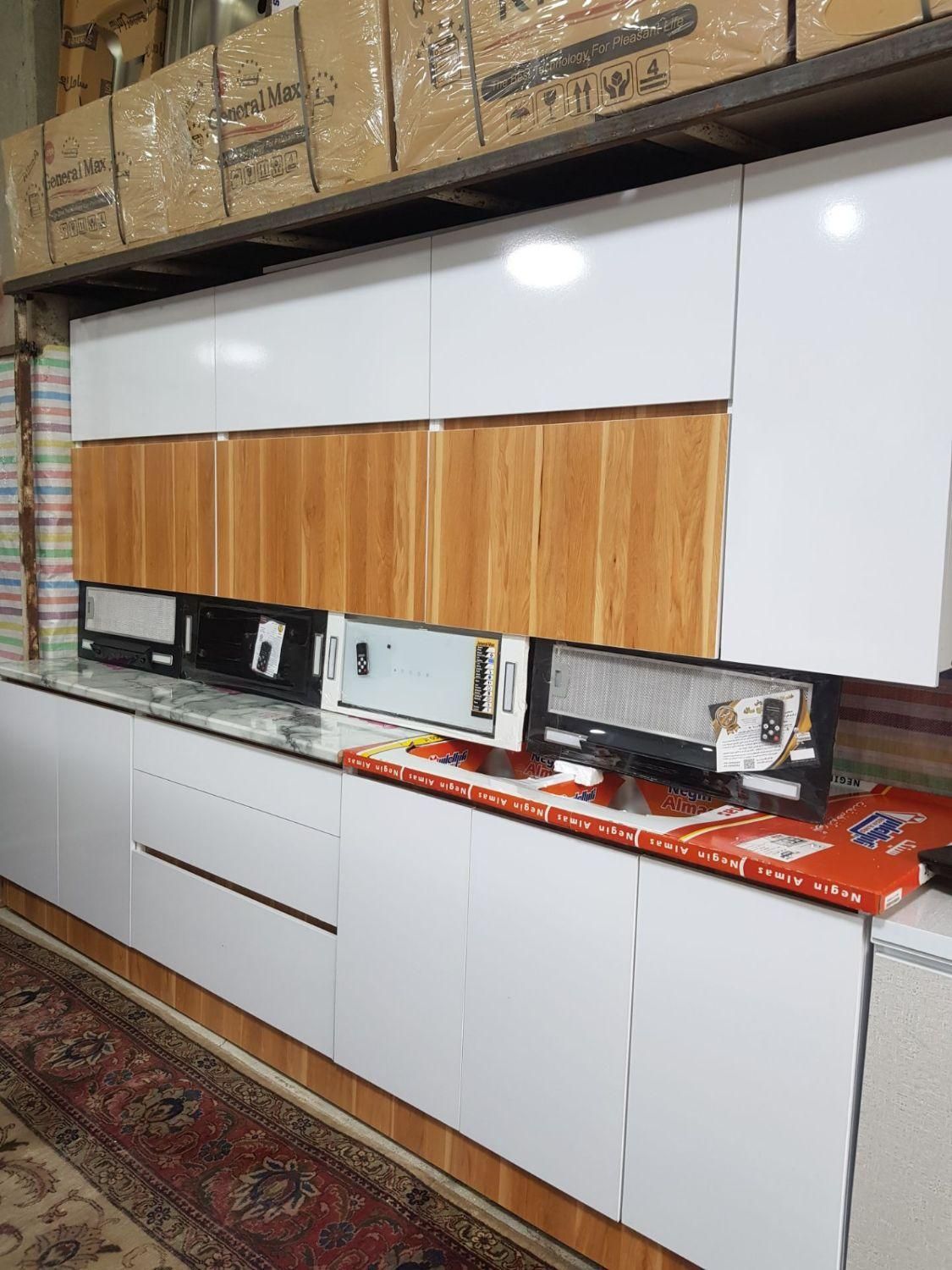هود آشپزخانه ، اجاق گاز ، سینک ظرفشویی ، کابینت|خدمات پیشه و مهارت|رباط‌کریم, |دیوار