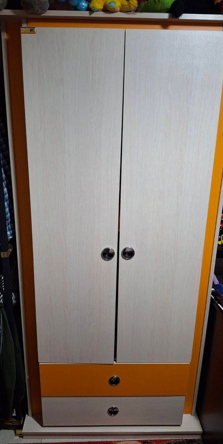 سرویس کامل خواب نوجوان تخت.کمدشیشه ای. پاتختی|تخت و سرویس خواب|تهران, مجیدیه|دیوار