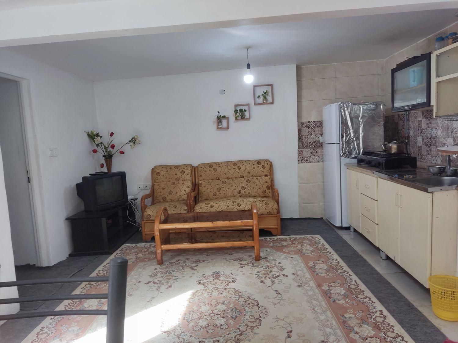 ویلا آپارتمان نگین یک دوهزار|اجارهٔ کوتاهمدت آپارتمان و سوئیت|تنکابن, |دیوار