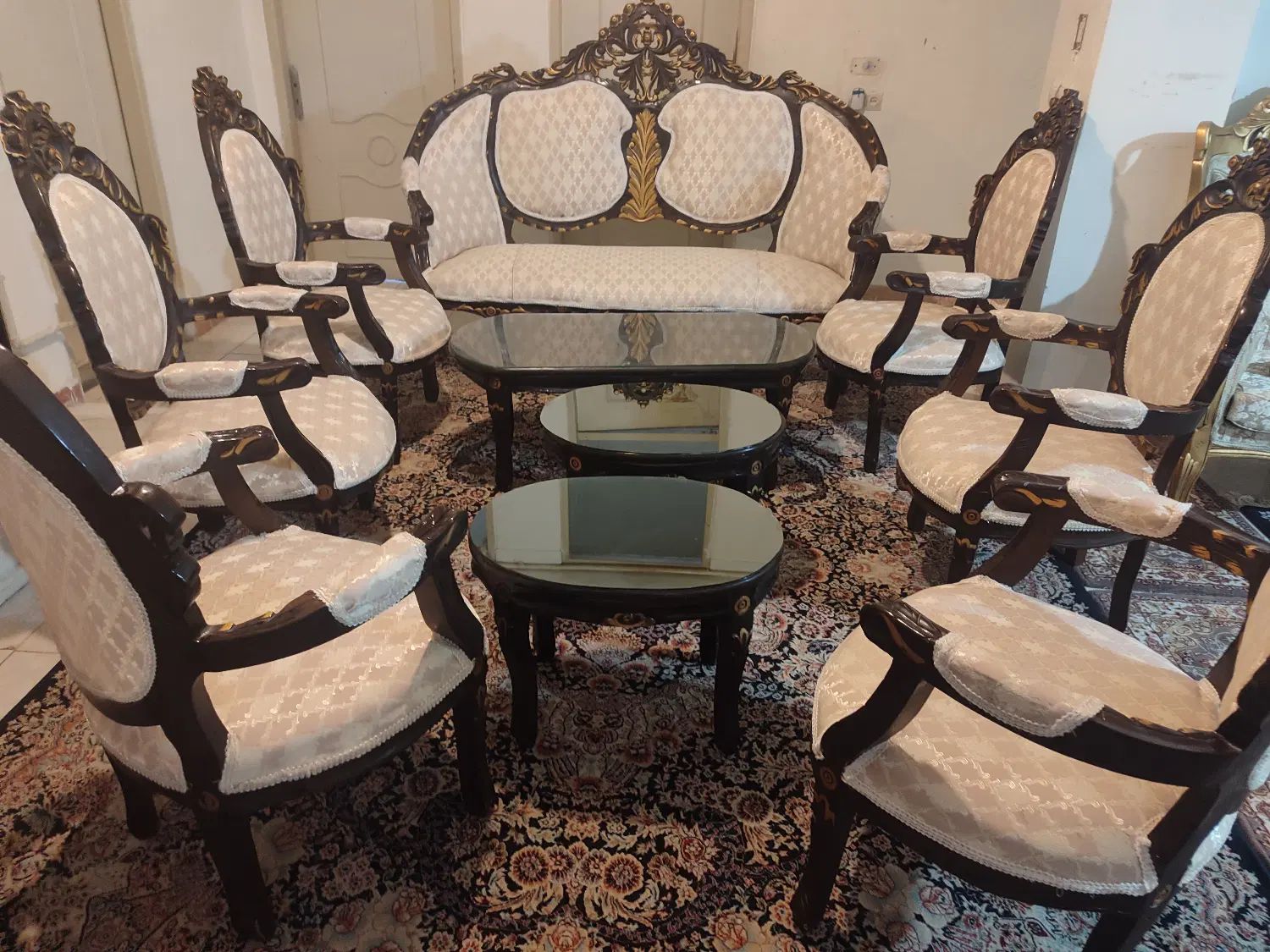 مبل نه نفره سلطنتی|مبلمان خانگی و میز عسلی|کرمانشاه, |دیوار