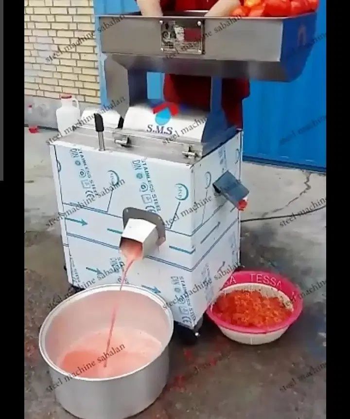گوجه درجه یک گوشتی همراه ابگیری کیلویی۱۲ هزارتومان|خوردنی و آشامیدنی|مشهد, طلاب|دیوار