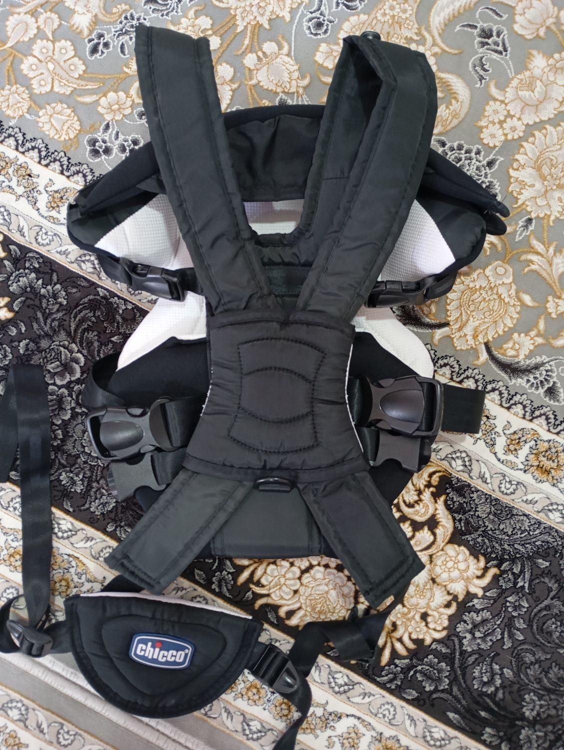 آغوشی برند چیکو|اسباب و اثاث بچه|کرج, کمالشهر|دیوار