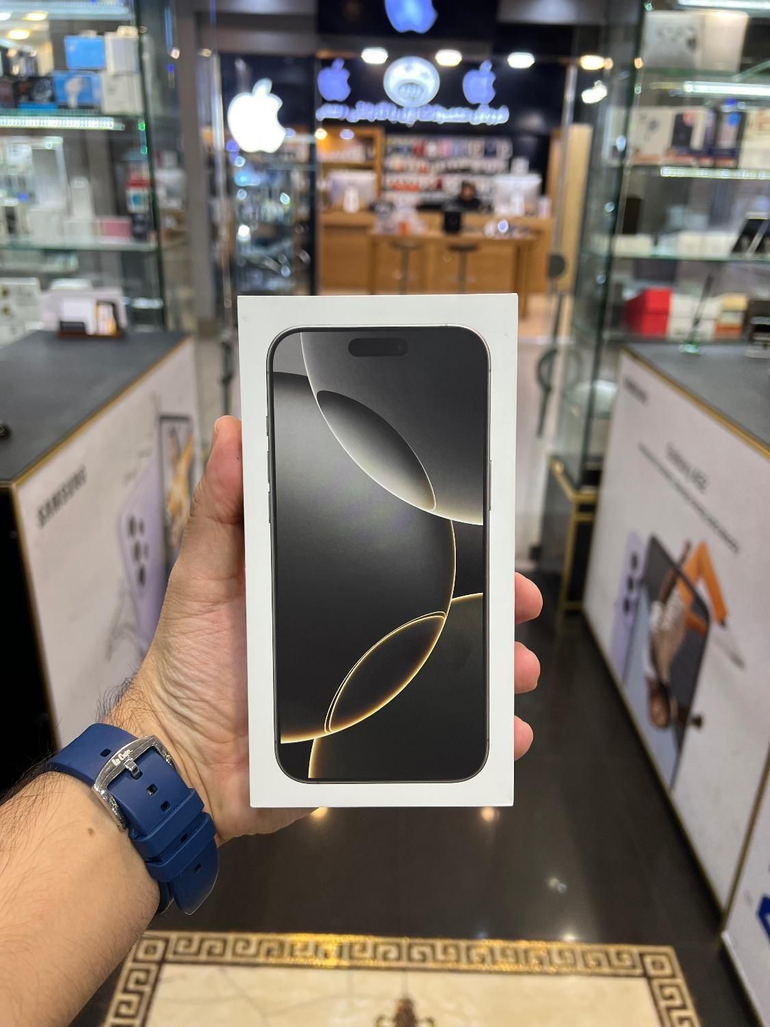 اپل iPhone 16 Pro Max با حافظهٔ ۲۵۶ گیگابایت|موبایل|خرم‌آباد, |دیوار