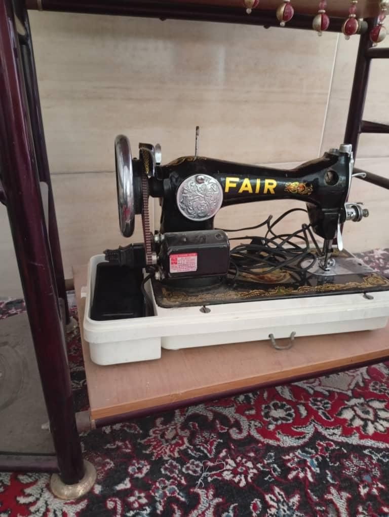 چرخ خیاطی|کلکسیون و سرگرمی|بندر گناوه, |دیوار