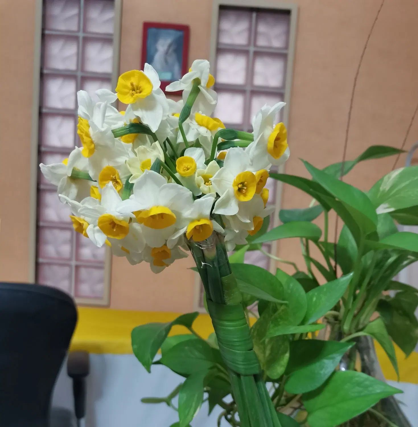 استخدام منشی با حقوق اداره کار وبیمه|استخدام درمانی، زیبایی، بهداشتی|اصفهان, سنبلستان|دیوار