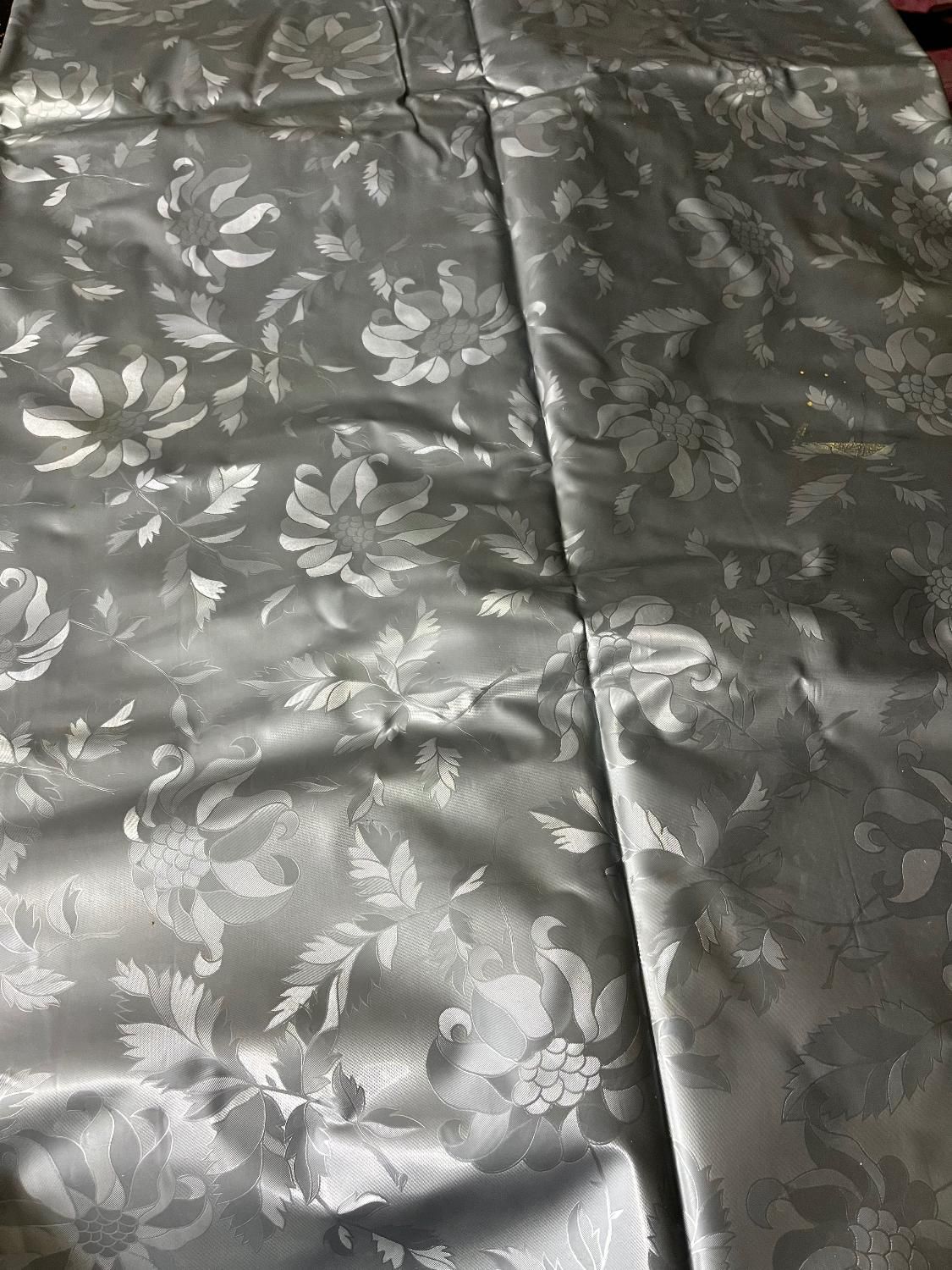 سفره مجلسی|سفره، حوله، دستمال آشپزخانه|اندیشه, اندیشه فاز ۱|دیوار