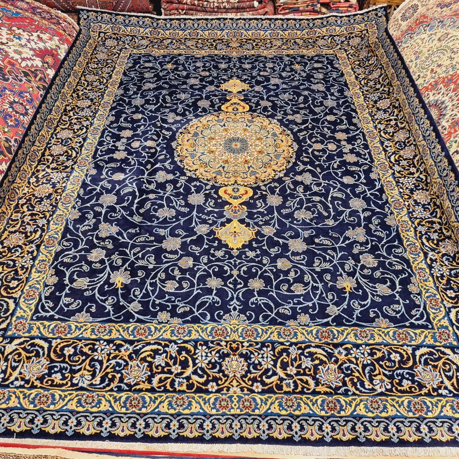 قالی ۱۴ متری دستباف کاشان سرمه ای رنگ|فرش|تهران, اکباتان|دیوار