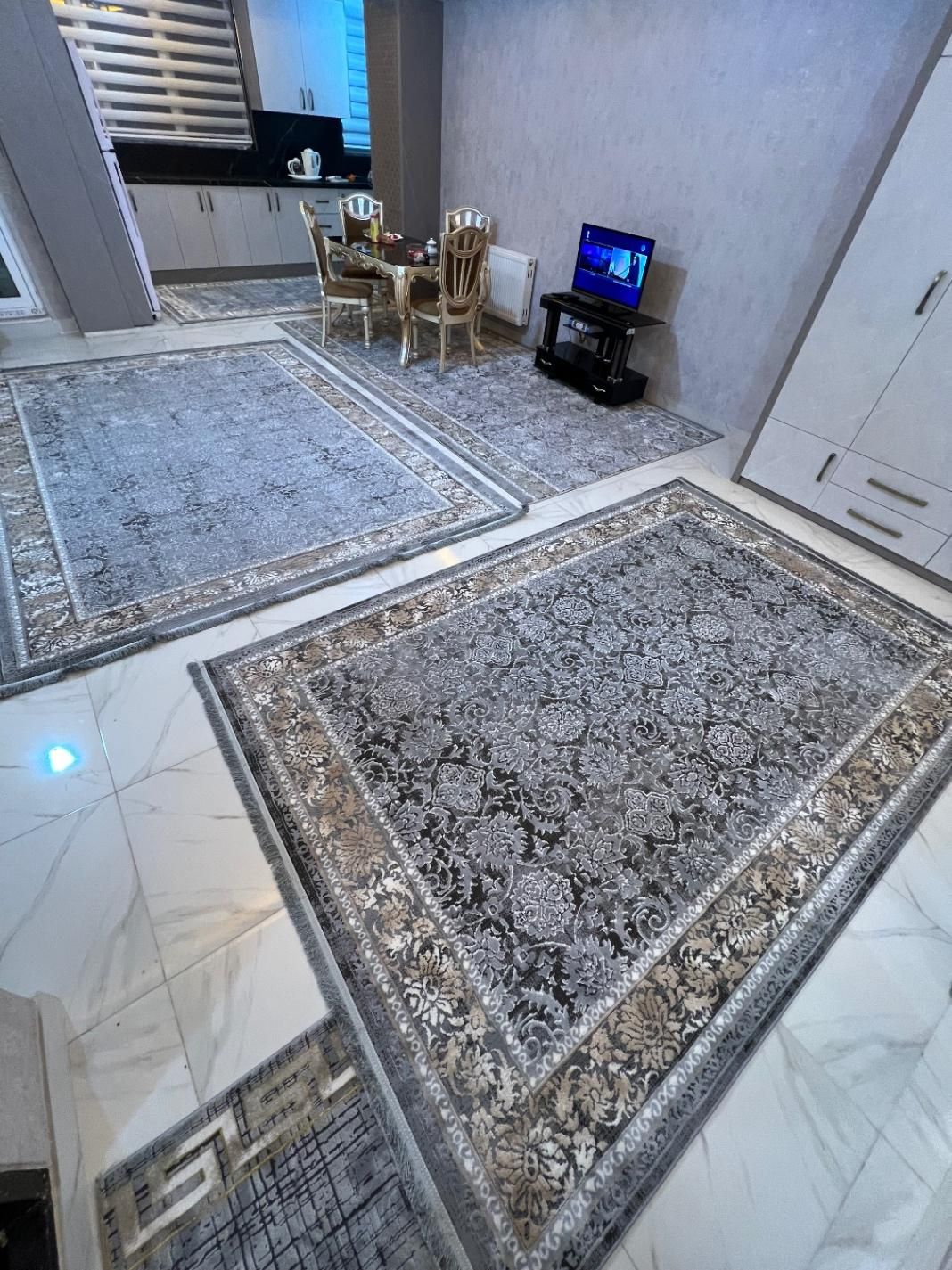 فرش هریس ۲*۲ و ۲/۵*۲ ۱۰۰۰ شانه قالی تارا|فرش|تبریز, |دیوار