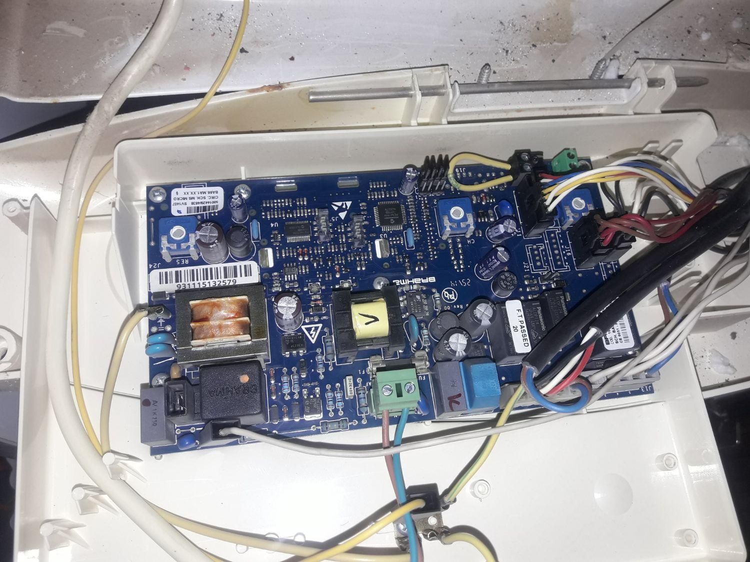 تعمیر کار تخصصی پکیج ایران رادیات و بوتان و خارجی|خدمات پیشه و مهارت|تبریز, |دیوار