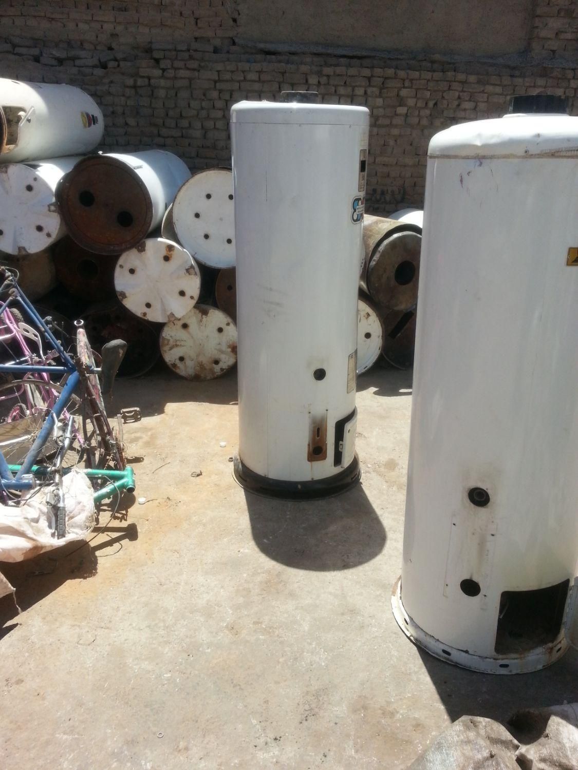 آبگرمکن دیواری و زمینی فرسوده و پوسیده خریداریم.|آبگرمکن، پکیج، شوفاژ|بروجرد, |دیوار