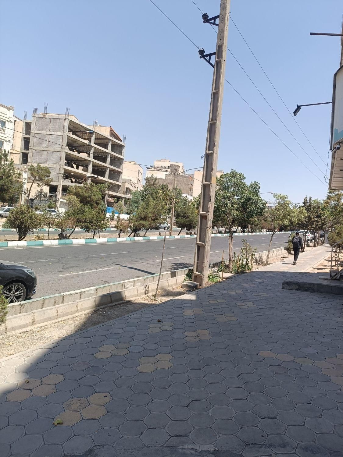 اجاره مغازه ۷۵ و 120 و 220 متری بر بلوار بهار|اجارهٔ مغازه و غرفه|تهران, حکیمیه|دیوار