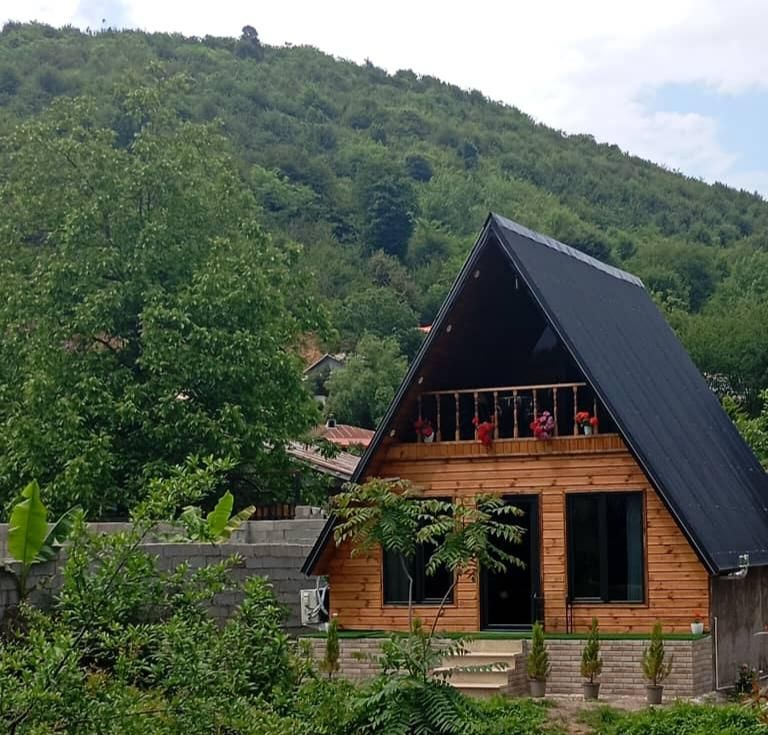 کلبه سوییسی  تک خواب تازه ساخت|اجارهٔ کوتاه‌مدت ویلا و باغ|ماسال, |دیوار