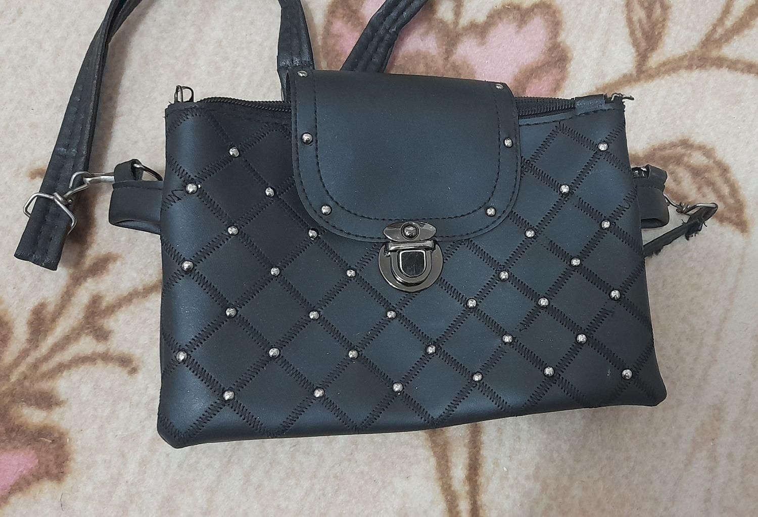 کیف و کفش|کیف، کفش، کمربند|گناباد, |دیوار