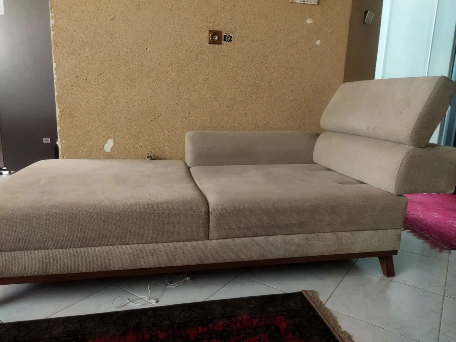 مبلمان راحتی ۹نفره محسوب میشه|مبلمان خانگی و میز عسلی|اصفهان, خواجو|دیوار