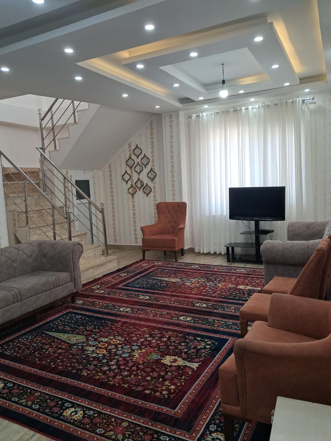 اجاره ویلا در بهترین لوکیشن بهشت گیلان سقالکسار|اجارهٔ کوتاه‌مدت ویلا و باغ|رشت, استقامت 1|دیوار