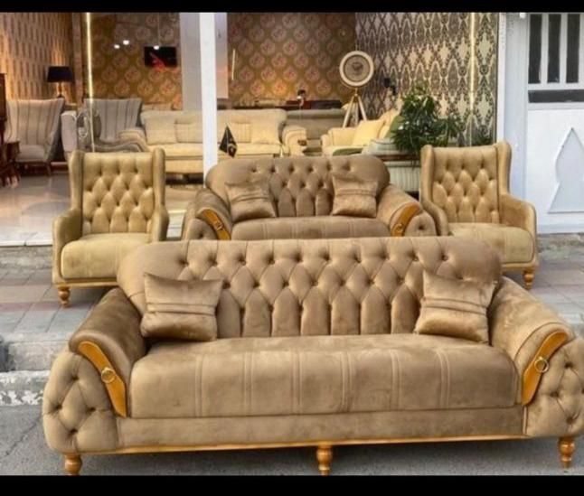 وینچر مهرگان با خرید یه مبل فرش هدیه بگیر|مبلمان خانگی و میز عسلی|صدرا-فارس, |دیوار