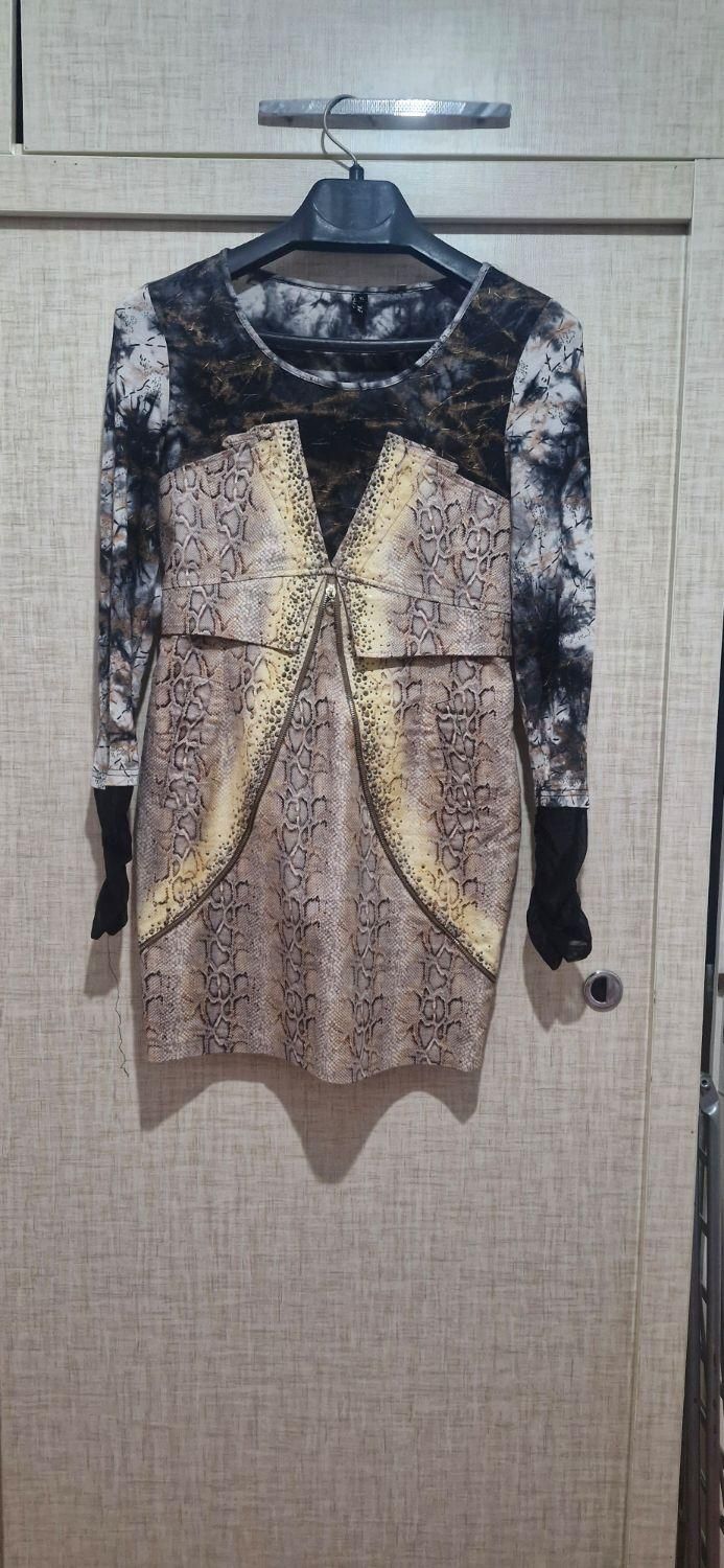 سارافون مجلسی|لباس|تهران, اتابک|دیوار