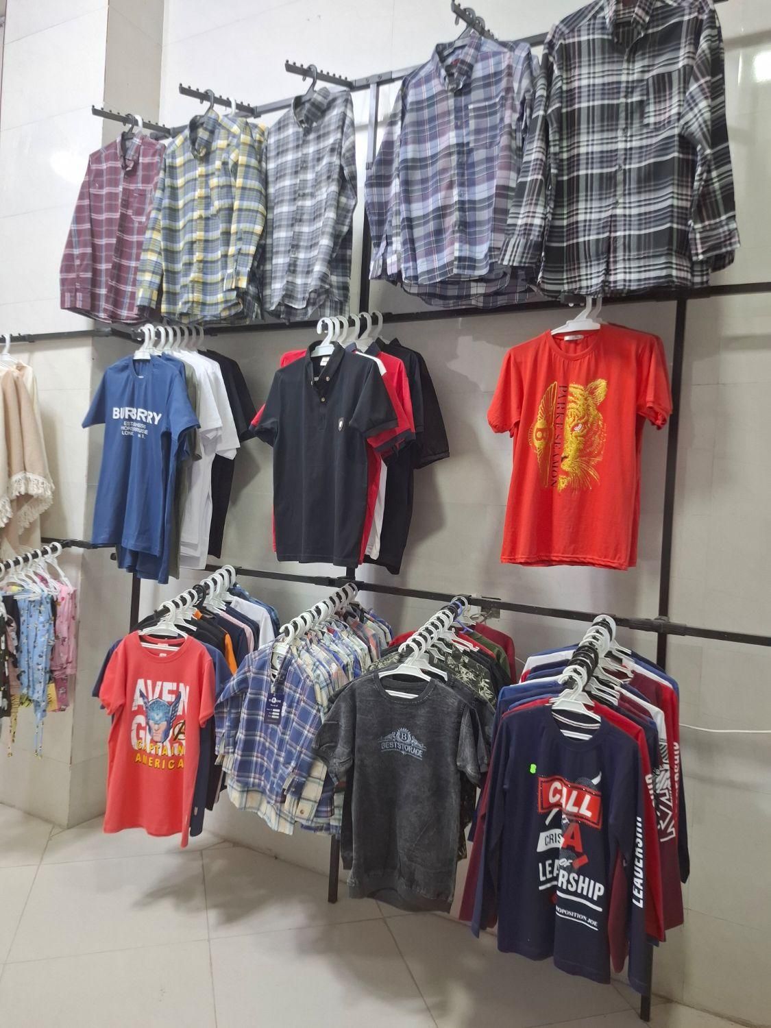 واگذاری اجناس داخل مغازه پوشاک|لباس|کرمان, |دیوار