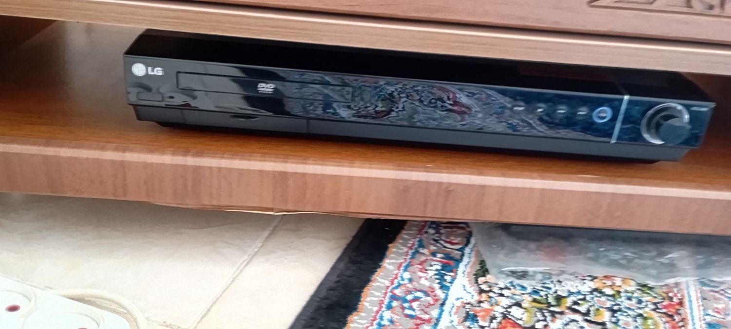 تلویزیون سامسونگ و سینمای خانواده lg|تلویزیون و پروژکتور|کلاچای, |دیوار