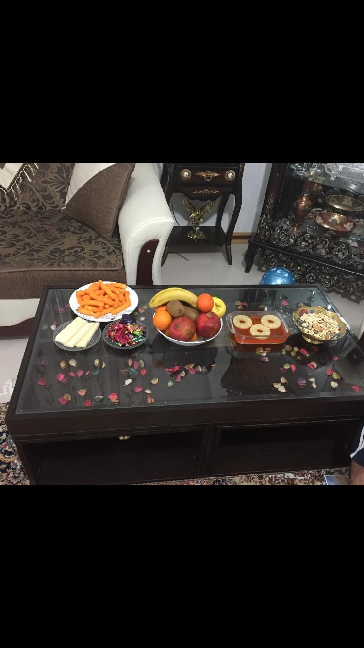 جلومبلی شیک به همراه ۴ عدد عسلی|مبلمان خانگی و میز عسلی|کاشان, دانش|دیوار