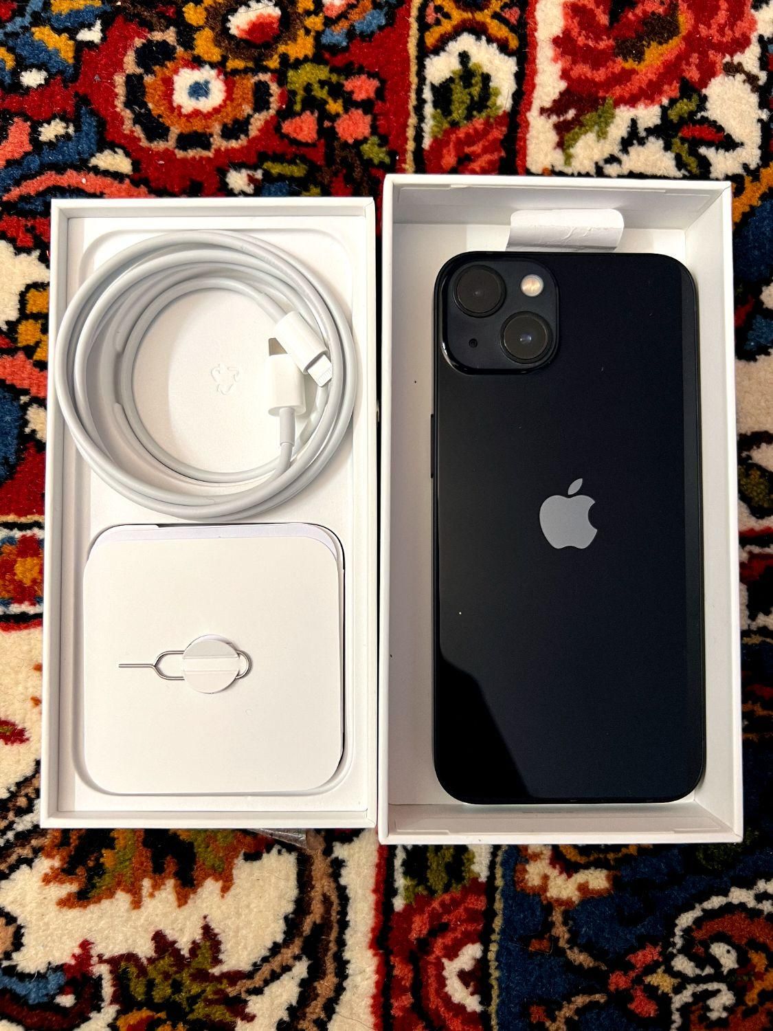اپل iPhone 13 با حافظهٔ ۱۲۸ گیگابایت|موبایل|اصفهان, خواجو|دیوار