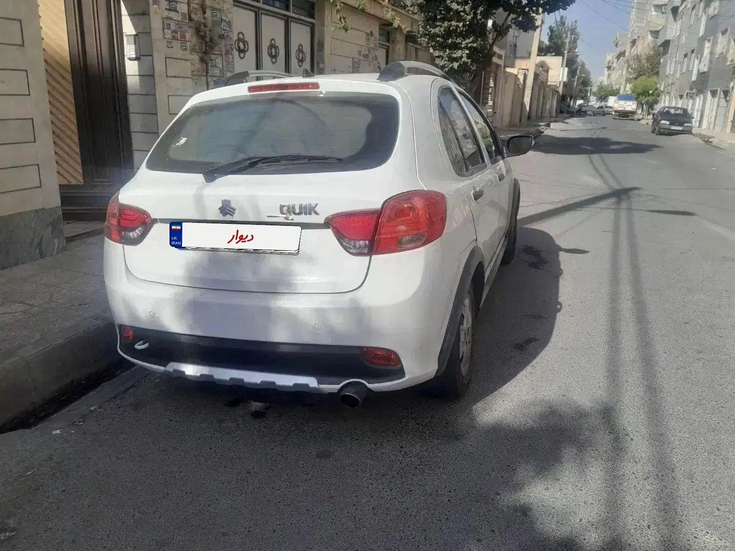کوییک مدل ۱۴۰۰ بدون رنگ معاوضه با سمندEF7 یا ۲۰۶sd|خودرو سواری و وانت|اسلام‌شهر, شهرک توحید|دیوار