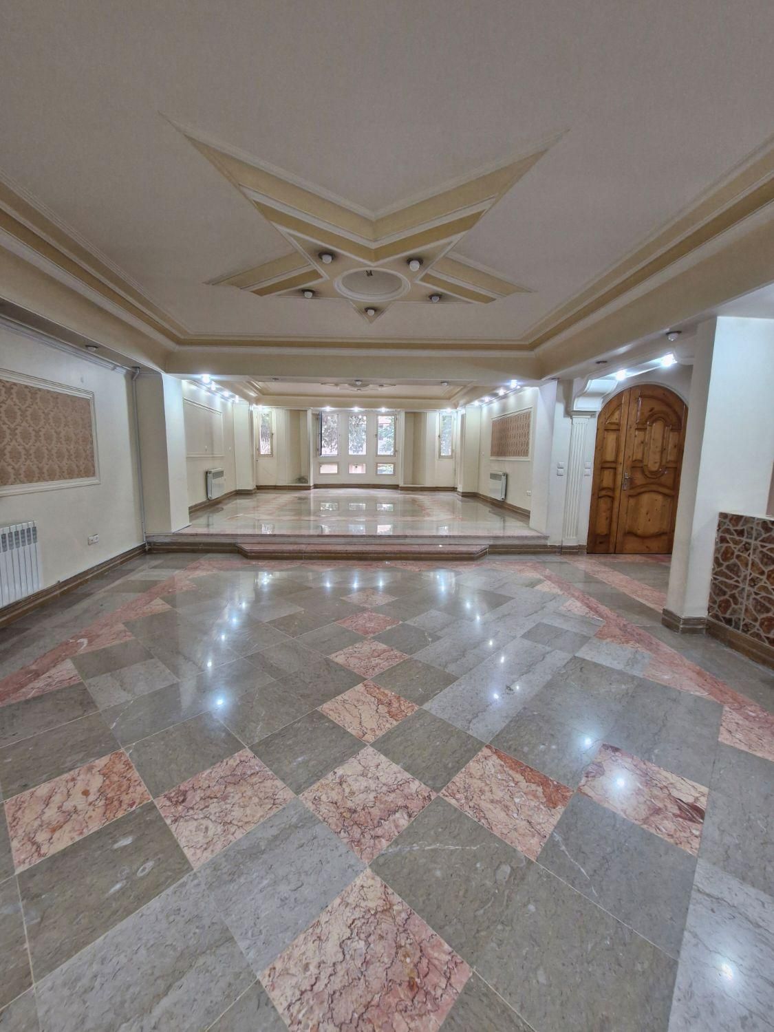 اجاره آپارتمان ۲۰۰ متری ۳ خواب دولت دیباجی جنوبی|اجارهٔ آپارتمان|تهران, قیطریه|دیوار