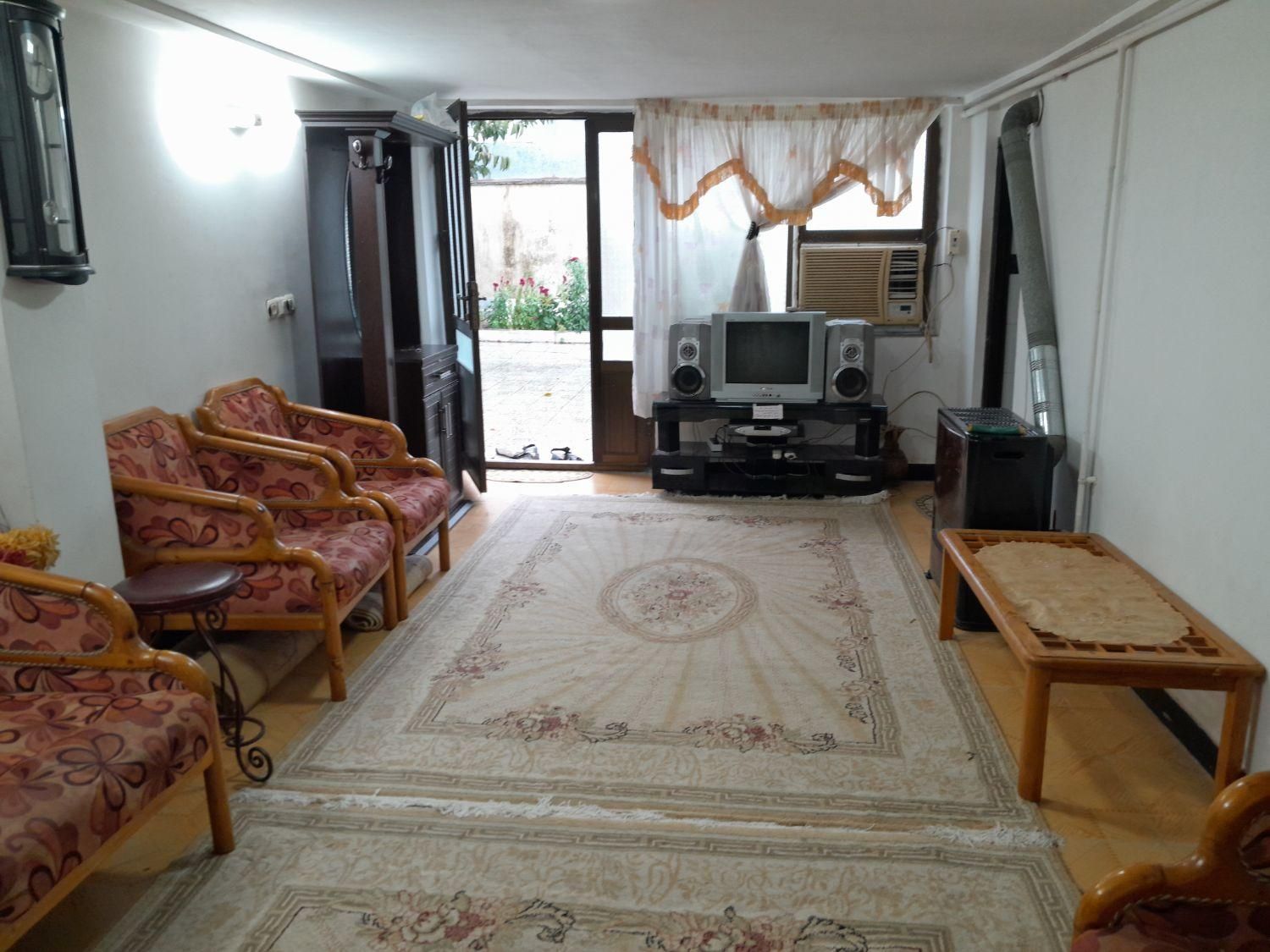 اجاره روزانه/هفتگی/ آپارتمان ۶۰ متری در کوی زمانی|اجارهٔ کوتاه‌مدت آپارتمان و سوئیت|لاهیجان, کوی زمانی|دیوار