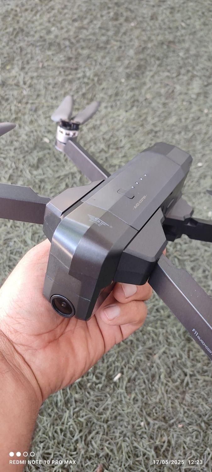 کوادکوپتر پهبادsjrc f11pro 4k|دوربین عکاسی و فیلم‌برداری|تهران, مبارک‌آباد بهشتی|دیوار