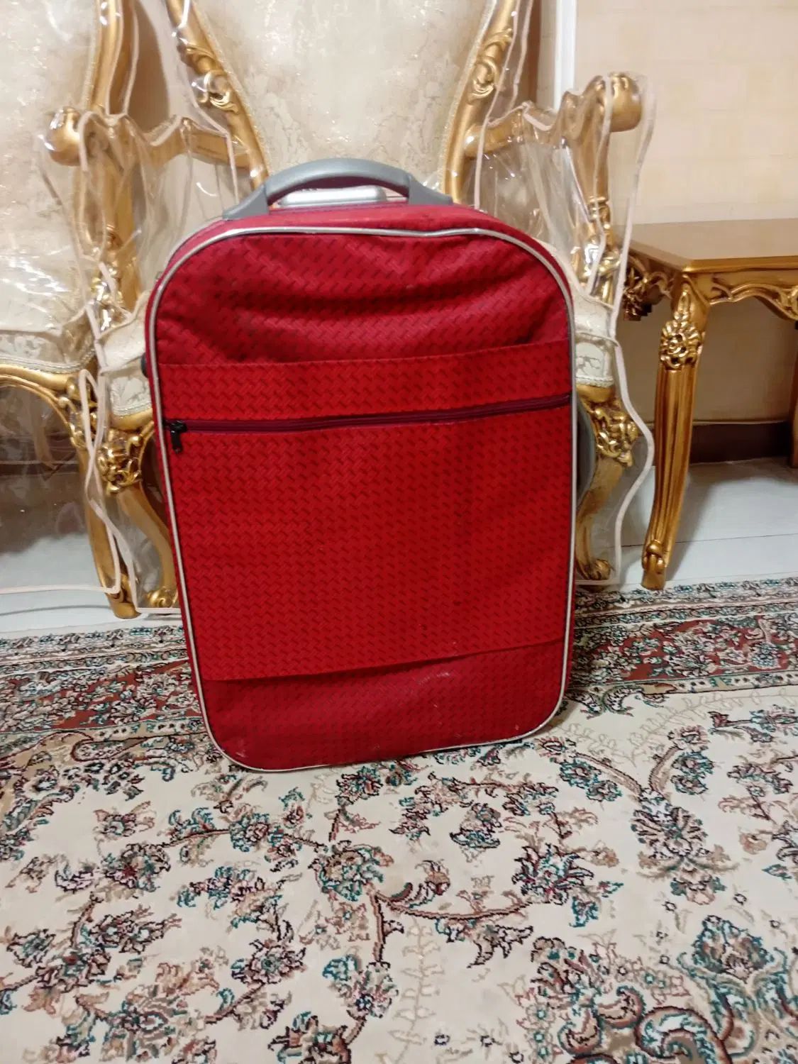 دو عدد چمدان بزرگ و متوسط قرمز|کیف، کفش، کمربند|تهران, زمزم|دیوار