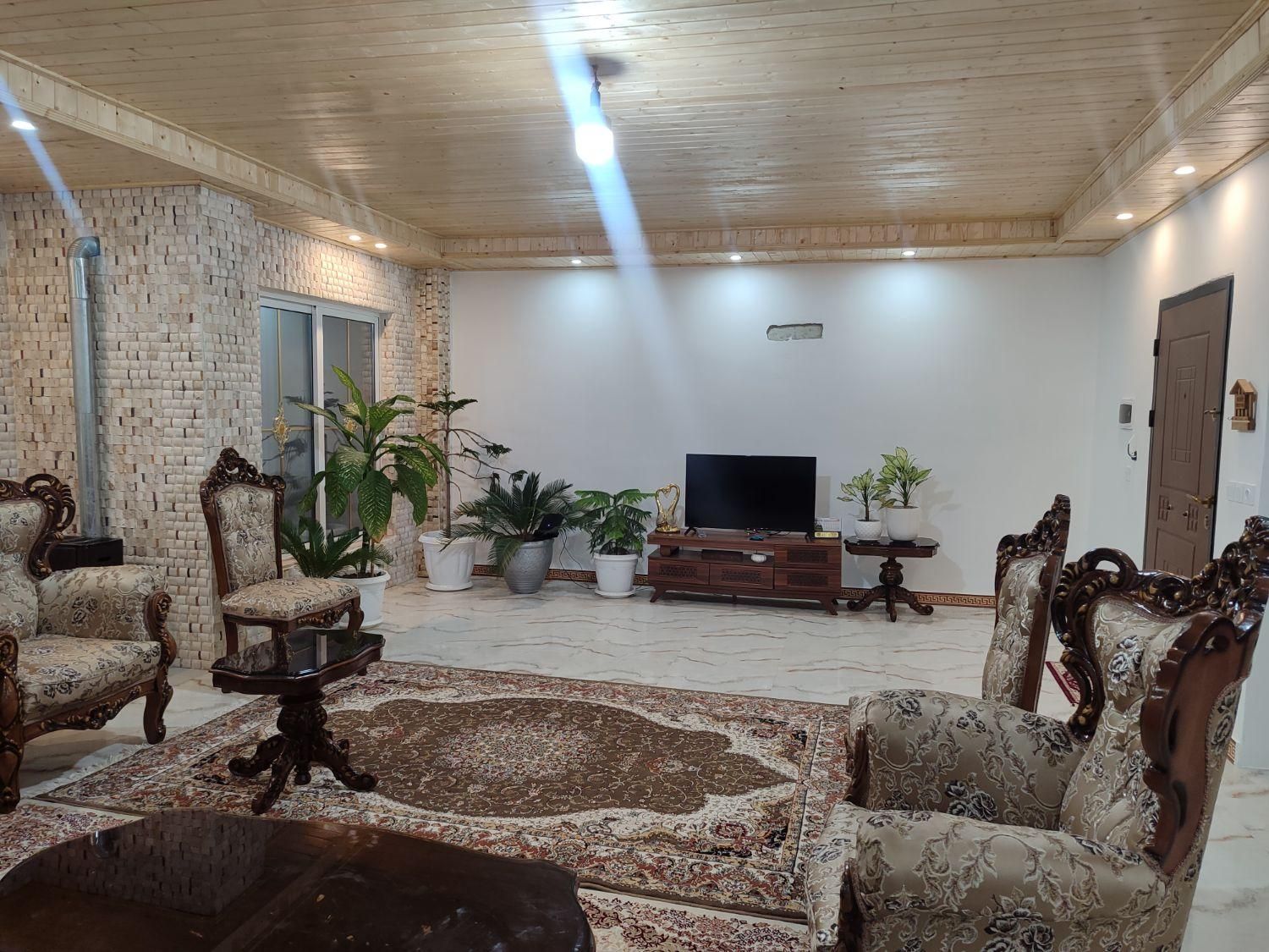 اجاره آپارتمان نوساز دوخوابه130متری،مرکزشهر،مالکم|اجارهٔ کوتاهمدت آپارتمان و سوئیت|محمودآباد, |دیوار