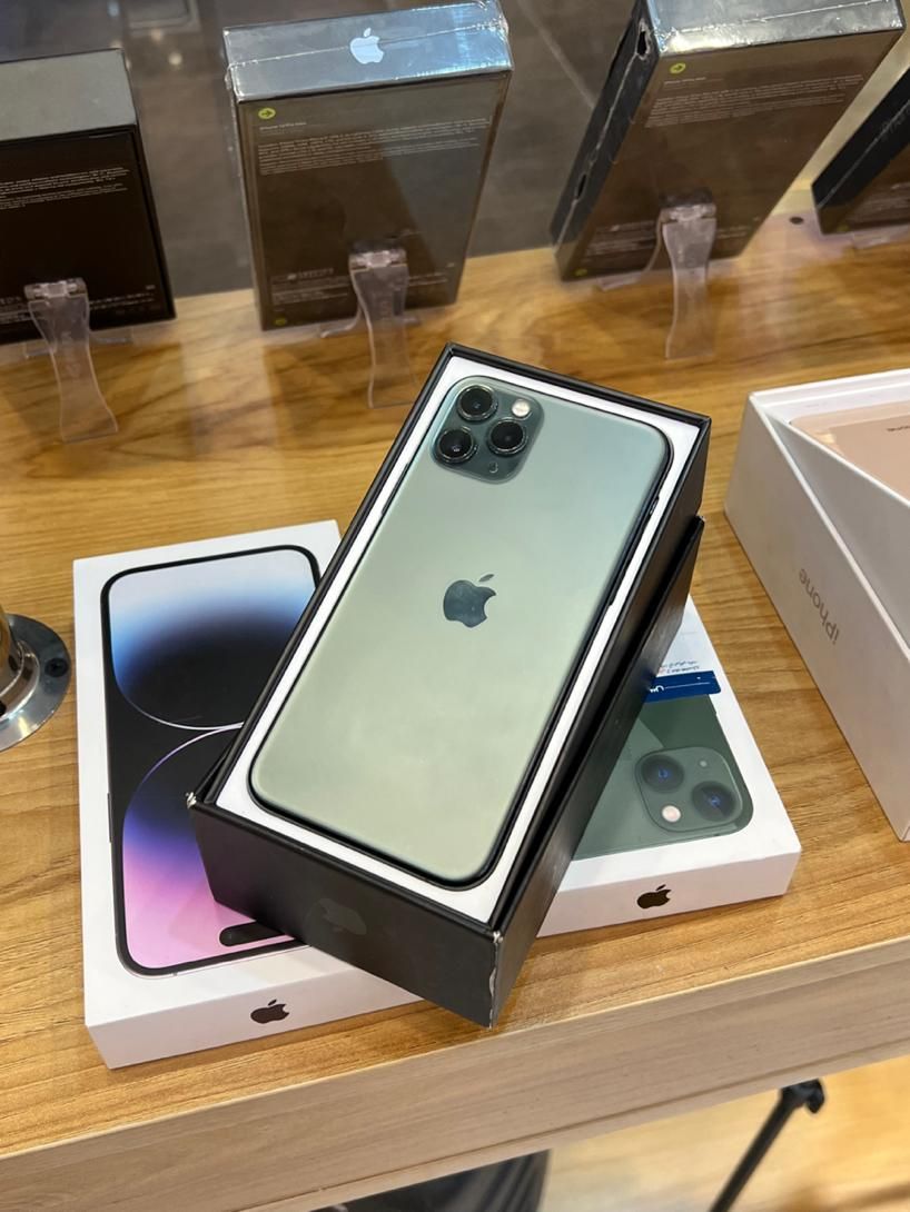 iPhone 11 Pro 256 gb 2sim zaa|موبایل|شیراز, وصال|دیوار