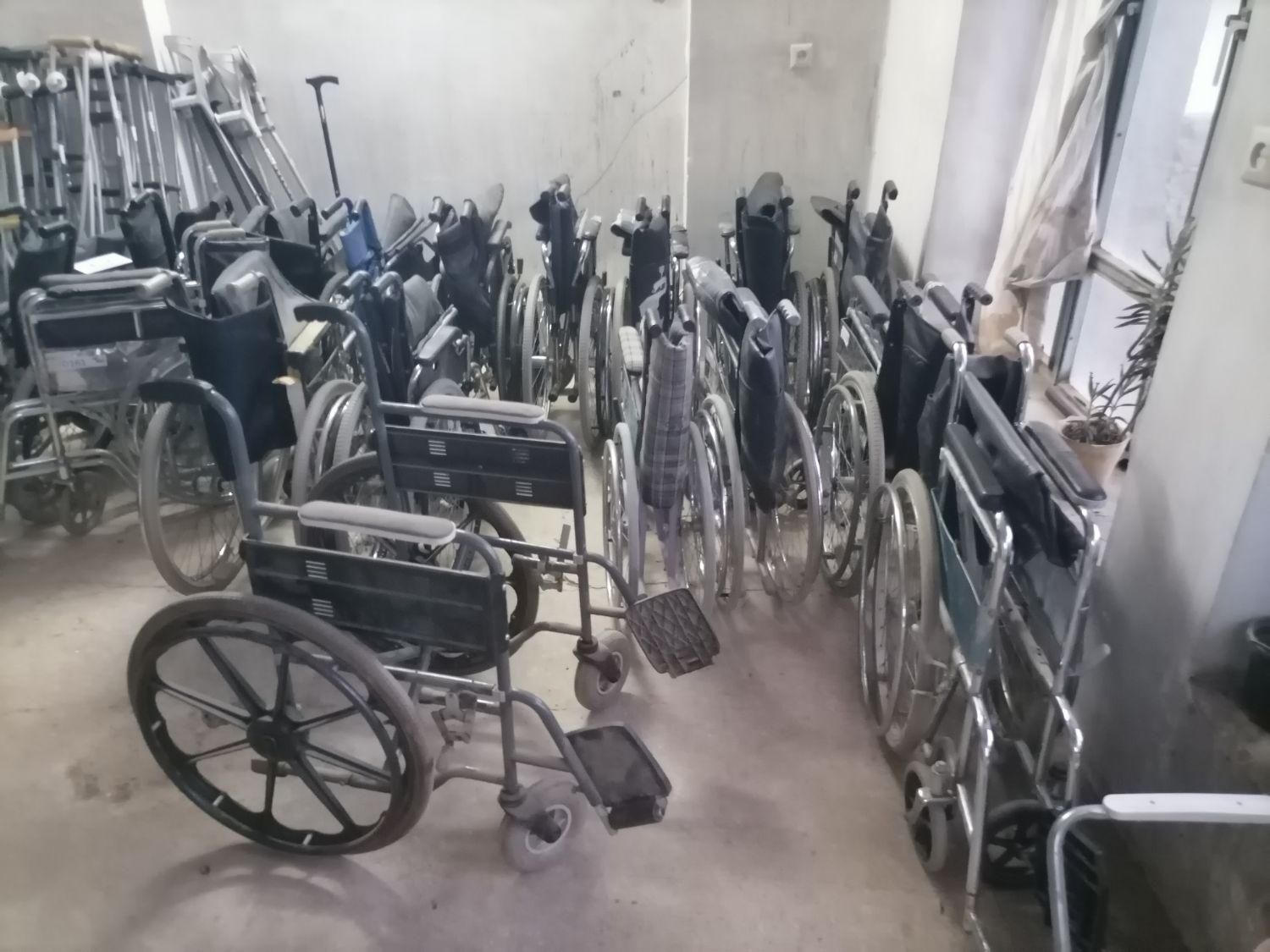 فروش ویلچر و تخت بیمارستانی|آرایشی، بهداشتی، درمانی|نیشابور, شریعتی|دیوار