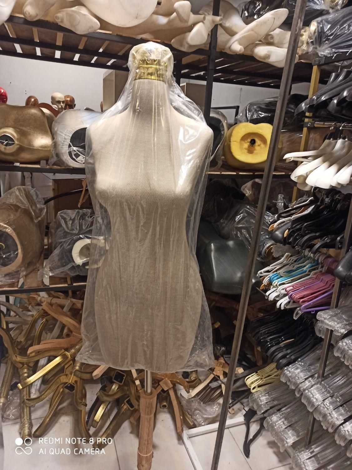 مانکن پایه چوبی تاچ دار|فروشگاه و مغازه|گرگان, |دیوار