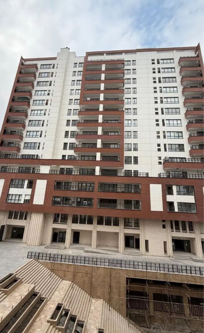 فروش فوری آپارتمان ۱۳۵ متری/برج مهندسین ۲/زعفرانیه|فروش آپارتمان|قم, الغدیر|دیوار