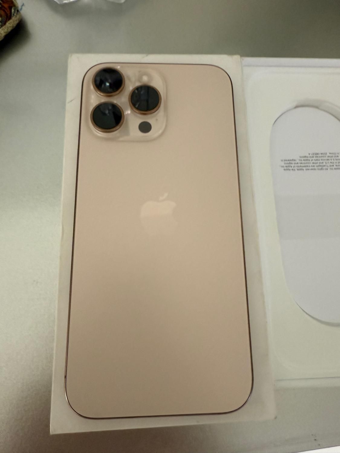 اپل iPhone 16 Pro Max با حافظهٔ ۲۵۶ گیگابایت|موبایل|اهواز, کیانپارس |دیوار