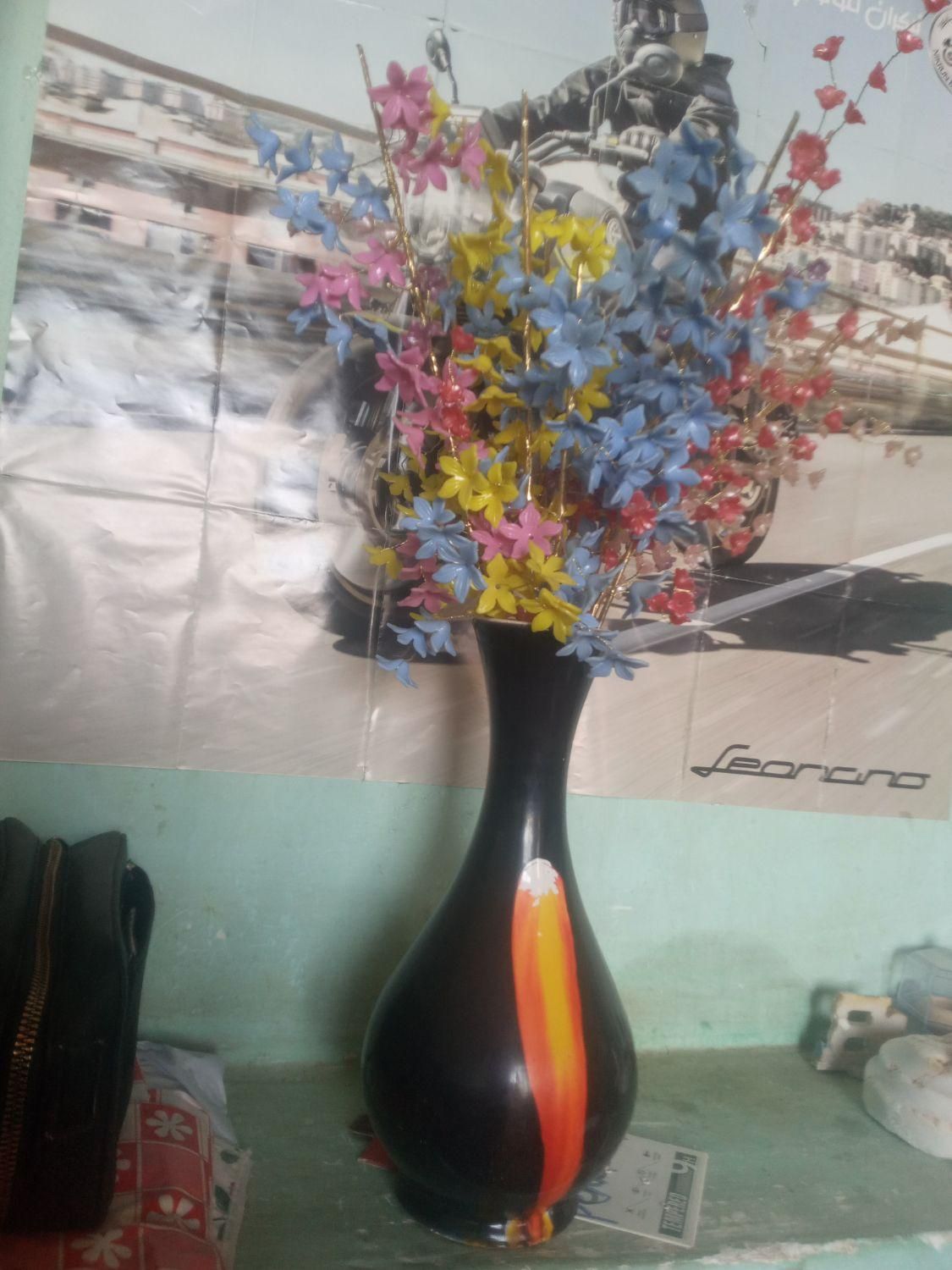 گلدان‌‌خوشگل‌وزیبا‌|گل مصنوعی|کرمانشاه, |دیوار