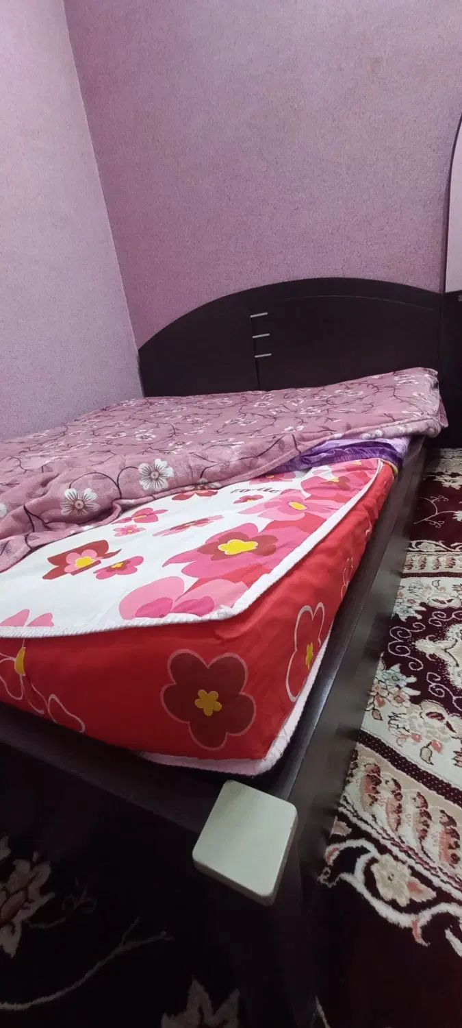 تخت آینه دلاور|تخت و سرویس خواب|مشهد, موسوی قوچانی|دیوار