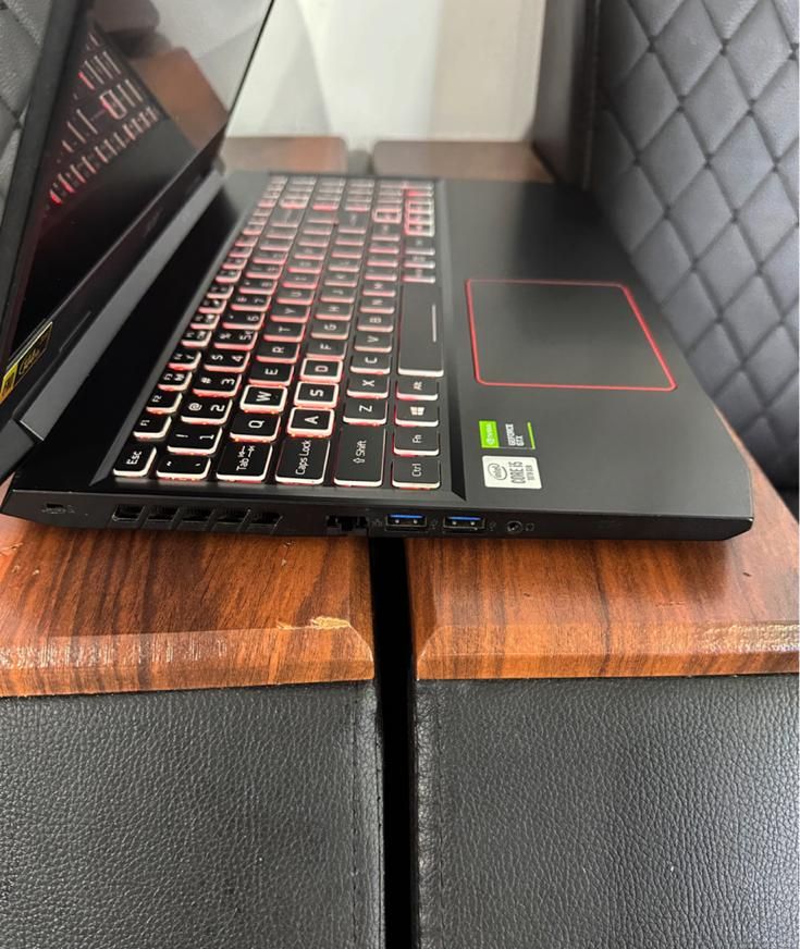 Acer nitro5 گیمینگ نسل دهم رم۳۲ پشت ویترینی|رایانه همراه|رشت, پیرسرا|دیوار