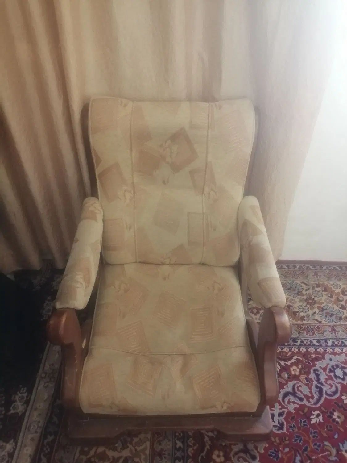 مبلمان چوبی اعلا و با کیفیت ست( یک دو و سه نفره)|مبلمان خانگی و میز عسلی|اسفراین, |دیوار