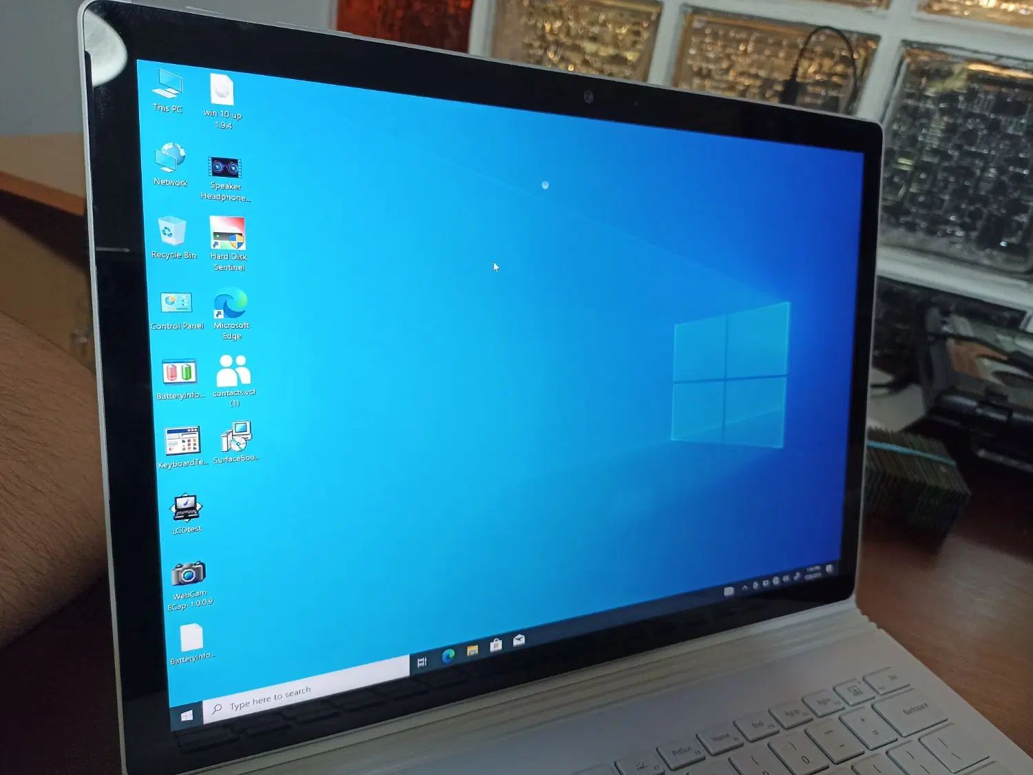 laptop & surface|رایانه همراه|تهران, فلسطین (میدان انقلاب)|دیوار